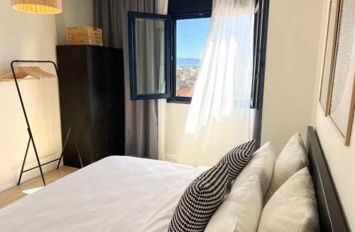 Kavala Apartment | Maisonette with Stunning Terrace & Private Garage - By Solstad