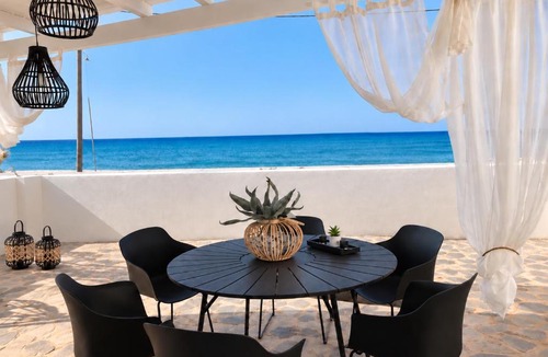 Pilalimata House | Makrygialos Long Beach Villa 2,Thesia beachfront villa