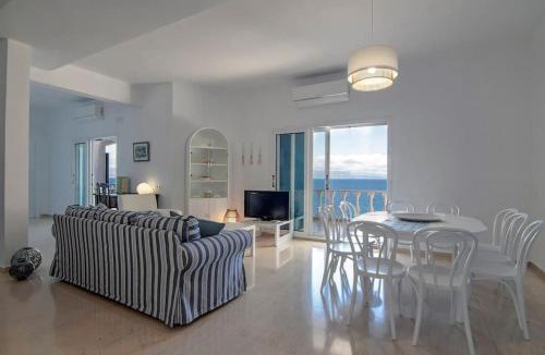 Mavrovouni Villa | Malvazios Villa Big Blue