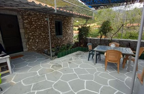 Lefktron House | Mani 1900's