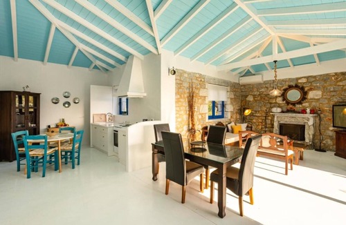 Riglia Villa | MANI HOLIDAY HOUSE.