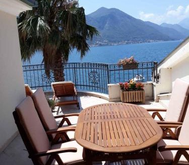 Dobrota Apartment | Maniva penthouse by the sea