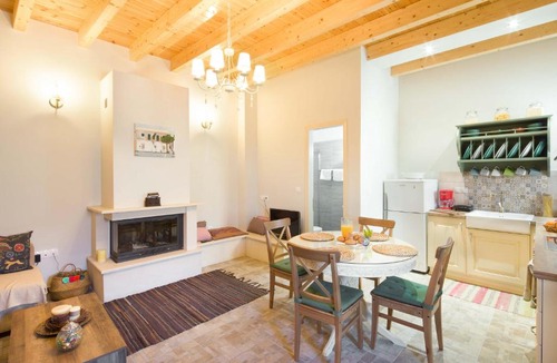 Kato Pavliana House | Mara's Traditional Cottage