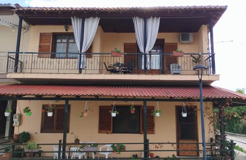 Livadhia Apartment | Maria s APARTMENT