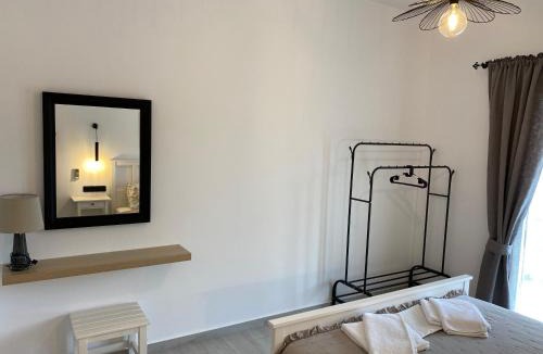 Agios Petros Apartment | Marianna Studios