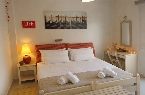 Gouvia House | Marina Balcony – Kitchenette 8