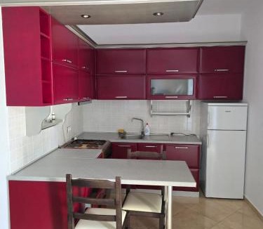 Qeparo Apartment | Mario Guest House
