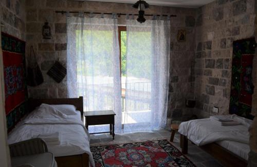 Donje Polje Hotel | Markovic Winery and Estate apartments