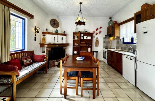 Varipetron Villa | Maros Spitaki