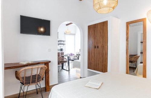 Old Town Naxos Apartment | Maroussa's in Town with Sea view
