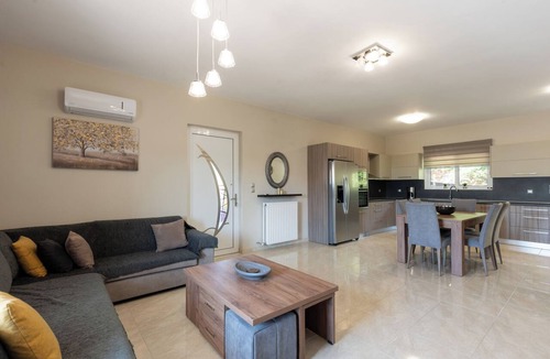 Embonas House | Mary luxury House