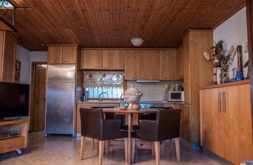 Nea Iraklia House | Mary's Beach House Nea Irakleia