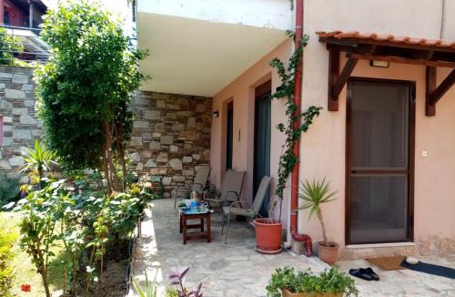Paliouri Apartment | MARY'S HOUSE