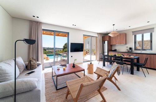 Archangelos Villa | Massari Hills- Villa Finis Terrae 2