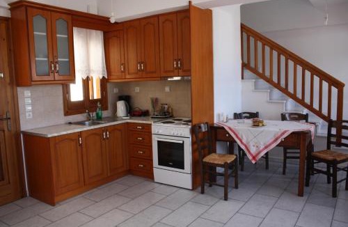 Koronos Apartment | Matina - Stavros Traditional Houses