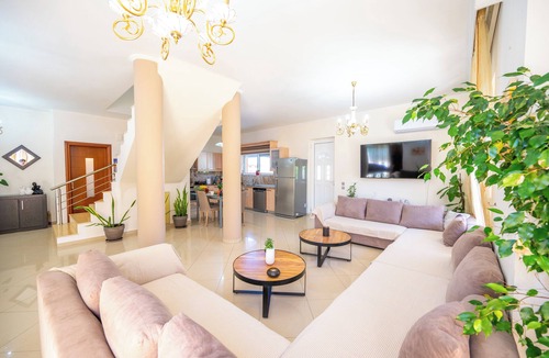 Ialyssos Villa | Mediterranean Luxury Villa