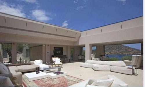 Ormos Agiou Ioannou Villa | MEDOUSA VILLA