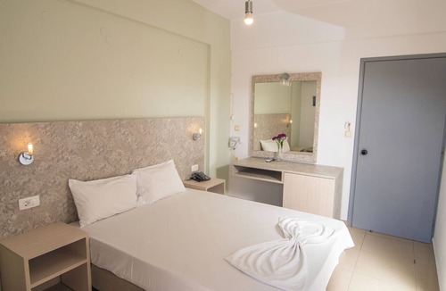 Kantanos-Selino Hotel | Megim