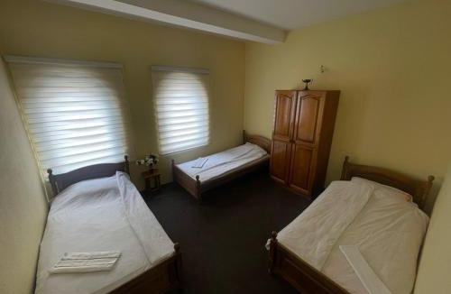 Plav Hostel | Mehov Han Hostel