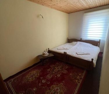 Plav Hostel | Mehov Han Hostel