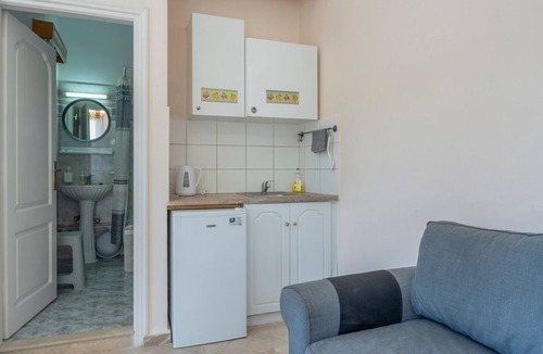 Mirties Apartment | Melina's Sunset – Romantic Studio with Stunning Sea View and Sunset