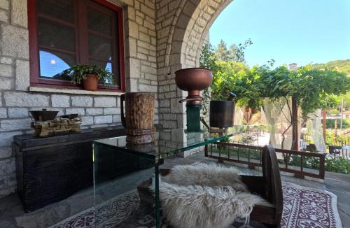 Asprangeloi Hotel | Meliteion Traditional Hotel