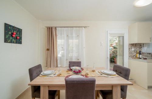 Markopoulon Apartment | Melograno