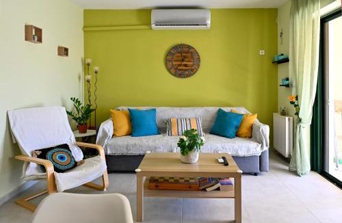 Anavyssos House | Melrose maisonette by the sea in Anavissos