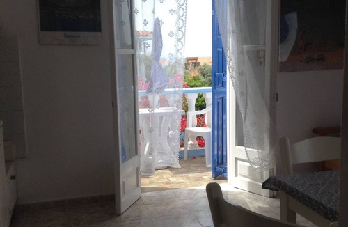 Marathokampos Apartment | Meltemia Studio Samos near the beach