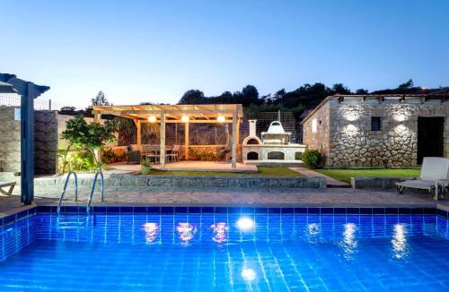 Kiotari Villa | Memi Beach front Villa