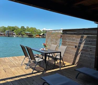 Ulcinj Ski Chalet | Meris