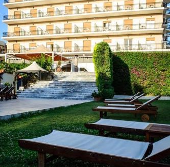 Karlovassi Hotel | Merope Hotel
