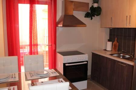 Ampelokipoi-Menemeni Apartment | Mesochoriou Apartment