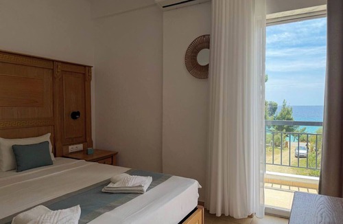 Kassandra Apartment | MeThea SeaView Apartments by Greek Pride