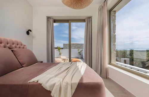 Vasilikos Villa | Metis - Two Bedroom Villa, Sleeps 4