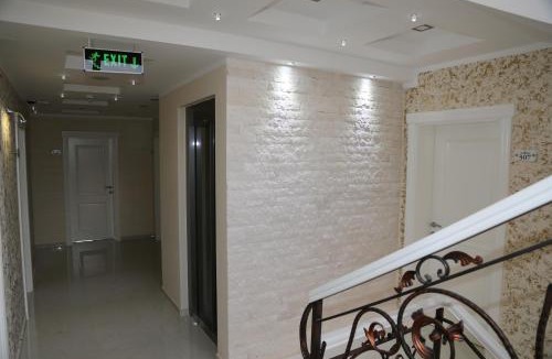 Gjerana Hotel | METROPOLIS