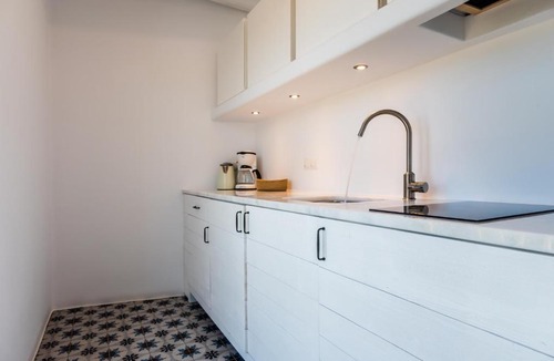 Apollonia Apartment | Milia Gi Suites