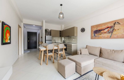 Vlore Apartment | Milk & Coffee Apartment