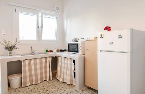 Tinos Apartment | Mimosa: The mosaic home