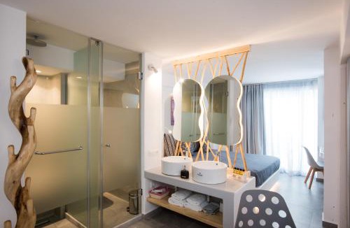 Platis Gialos Apartment | Mina Studios