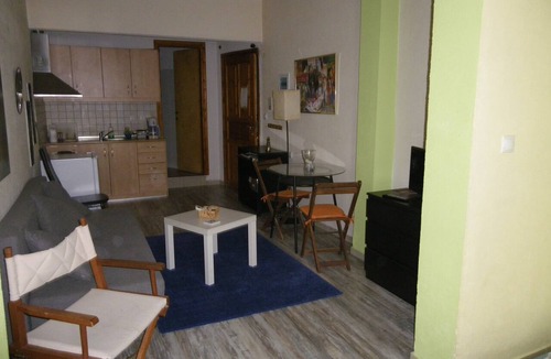 Thessaloniki Apartment | Mini suite neighboring the centre