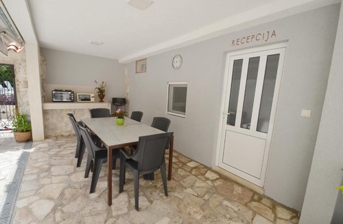 Ljuta Apartment | Mir i dobro