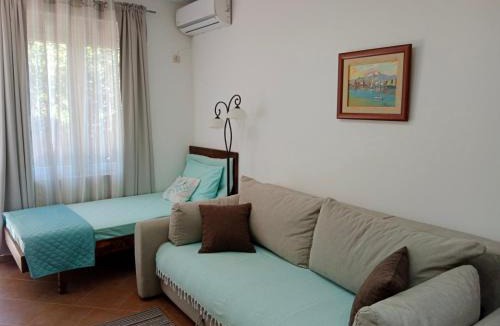 Prijevor Apartment | Mirta Apartments Family Farm