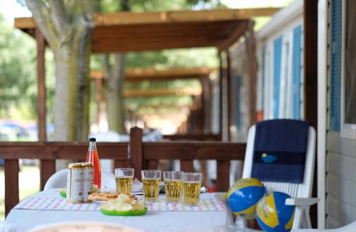 Sami House | Mobilehome with air conditioning, terrace and pool