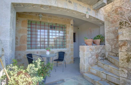 Riglia Apartment | Mod – Modern Sea-View Studio in the Peloponnese
