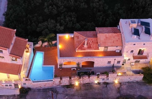 Riglia Apartment | Mod – Modern Sea-View Studio in the Peloponnese
