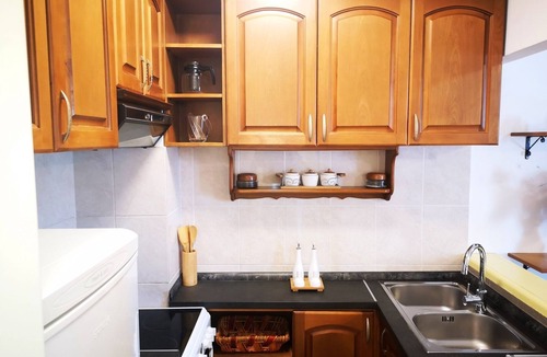 Maini Apartment | Modern Apartment w/Balcony 7 min Beach Near Center of Budva Flat surface