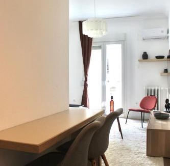 Agios Panteleimonas Apartment | Modern Athens Flat for Work & Leisure