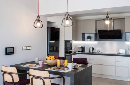 Naxos Town House | Modern Cycladic House