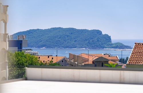 Budva Villa | Modern luxury villa with swimming pool & sea view